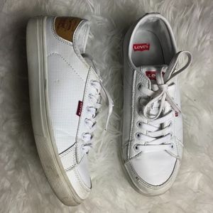 Vintage Levis White Leather Sneakers 